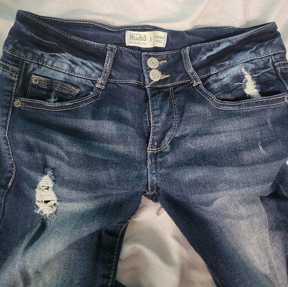 Mudd distressed flare jeans - Picture 6 of 6